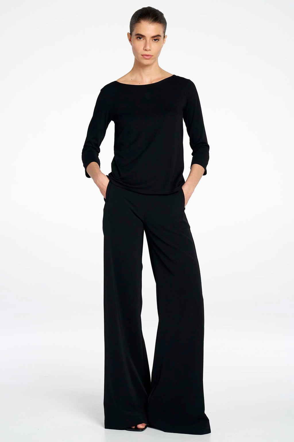 Relaxed Boat Neck in Black