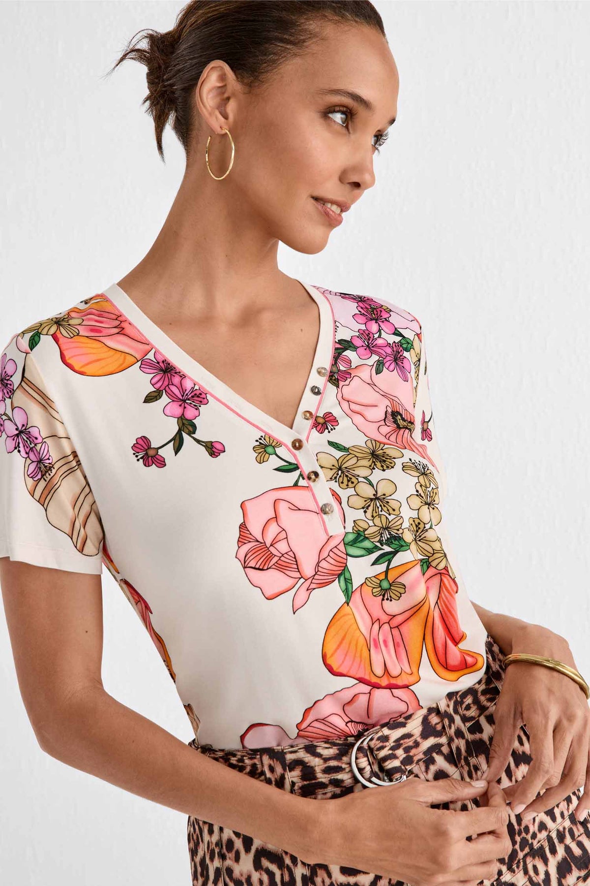 Rosabelia Janie Fav SS Henley Tee