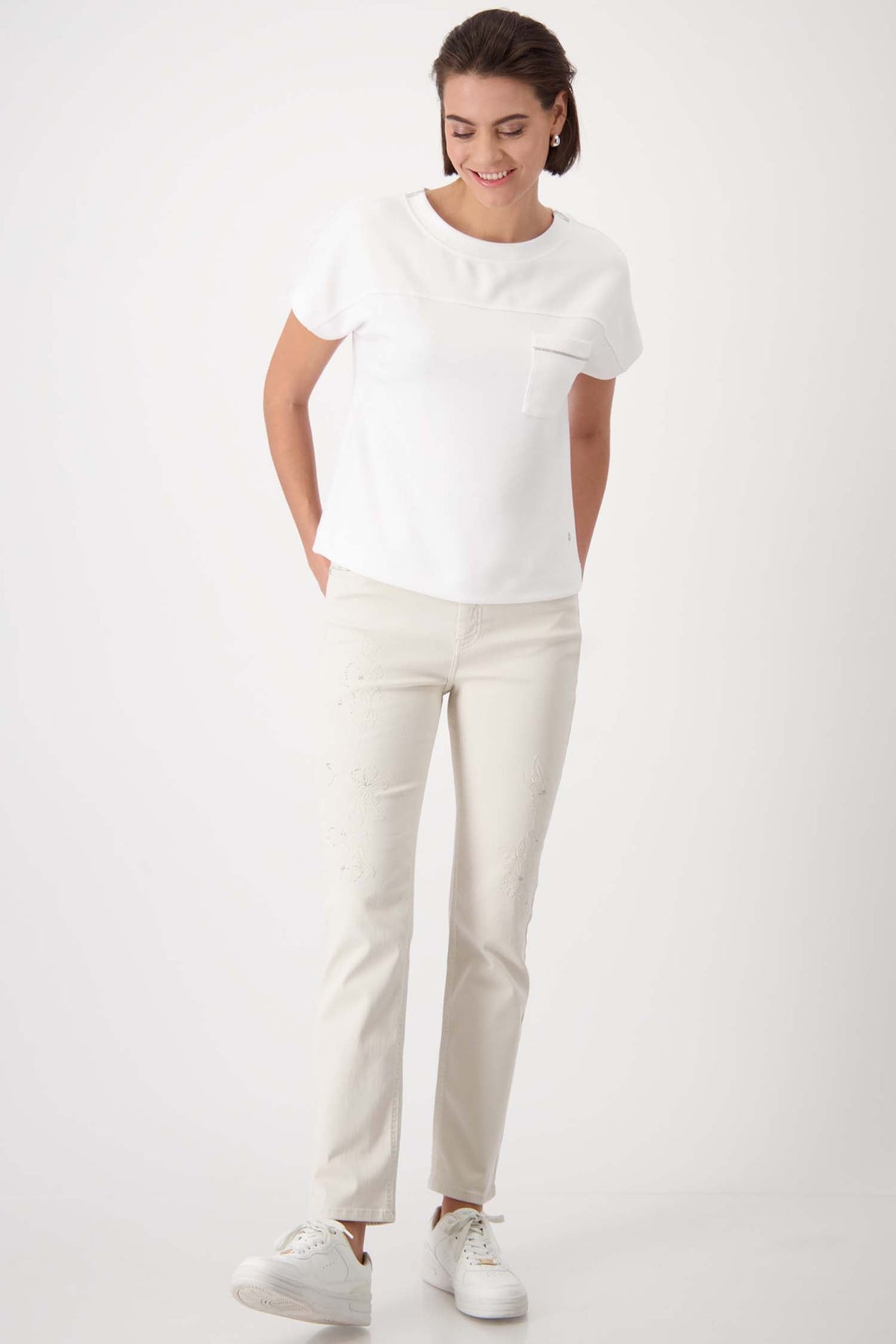 SS Sweatshirt w Pocket in White