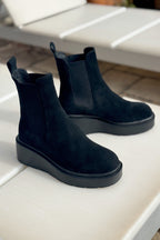 Sam Suede Chelsea Boots in Black