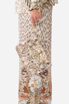 Scarf Clutch in Aranjuez Animalia