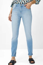 Shakira Slim Fit Jeans in Used Bleached Blue