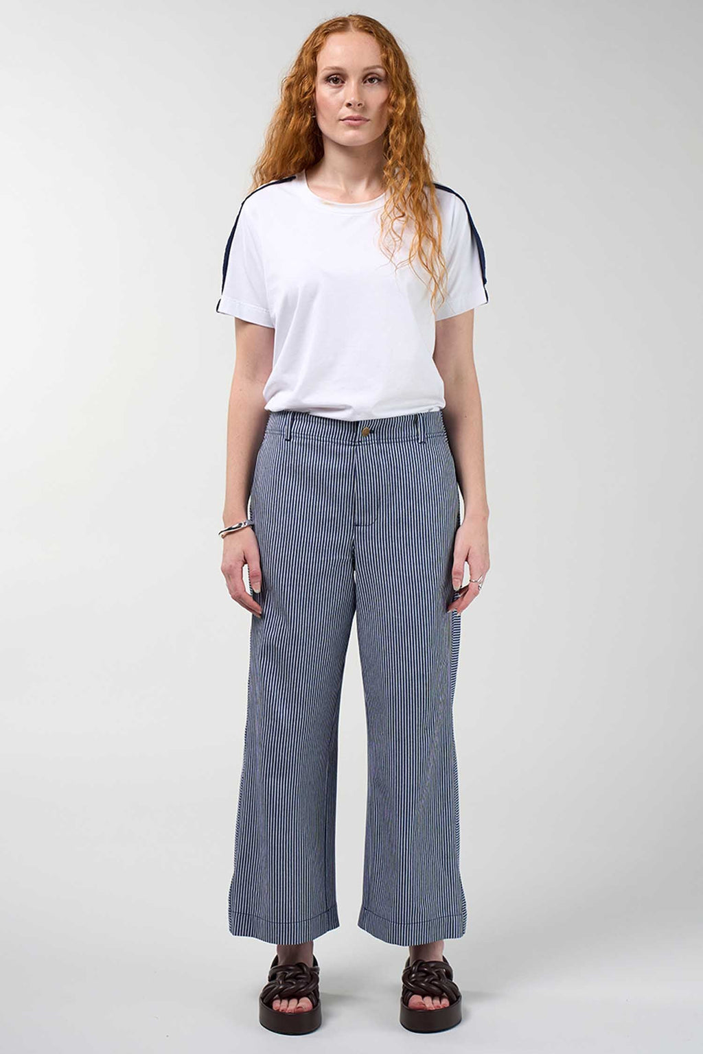 Signal Pant in Navy