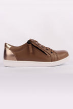 EG06 Leather Sneaker in Mocha