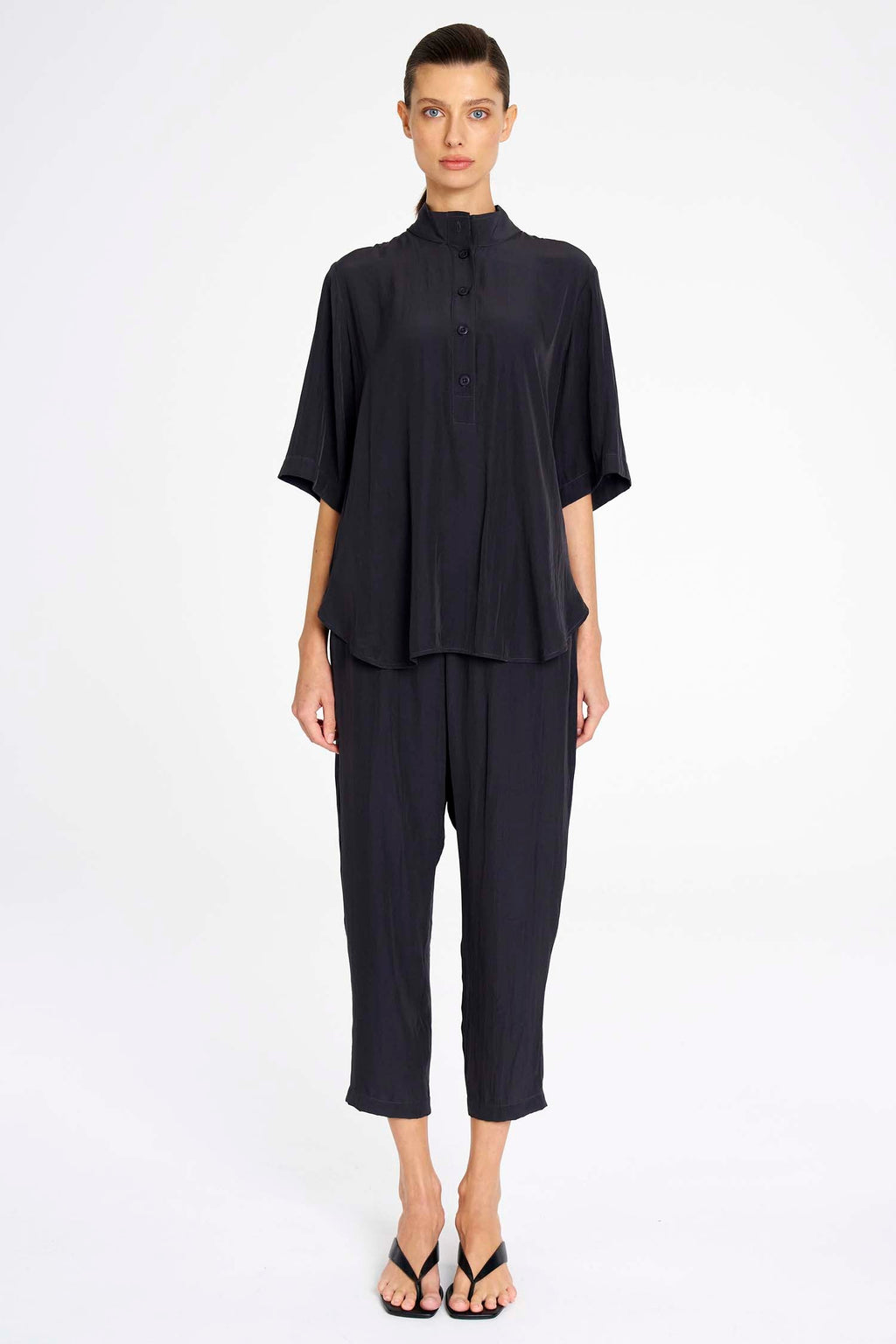 Soft Zip Pant in Navy