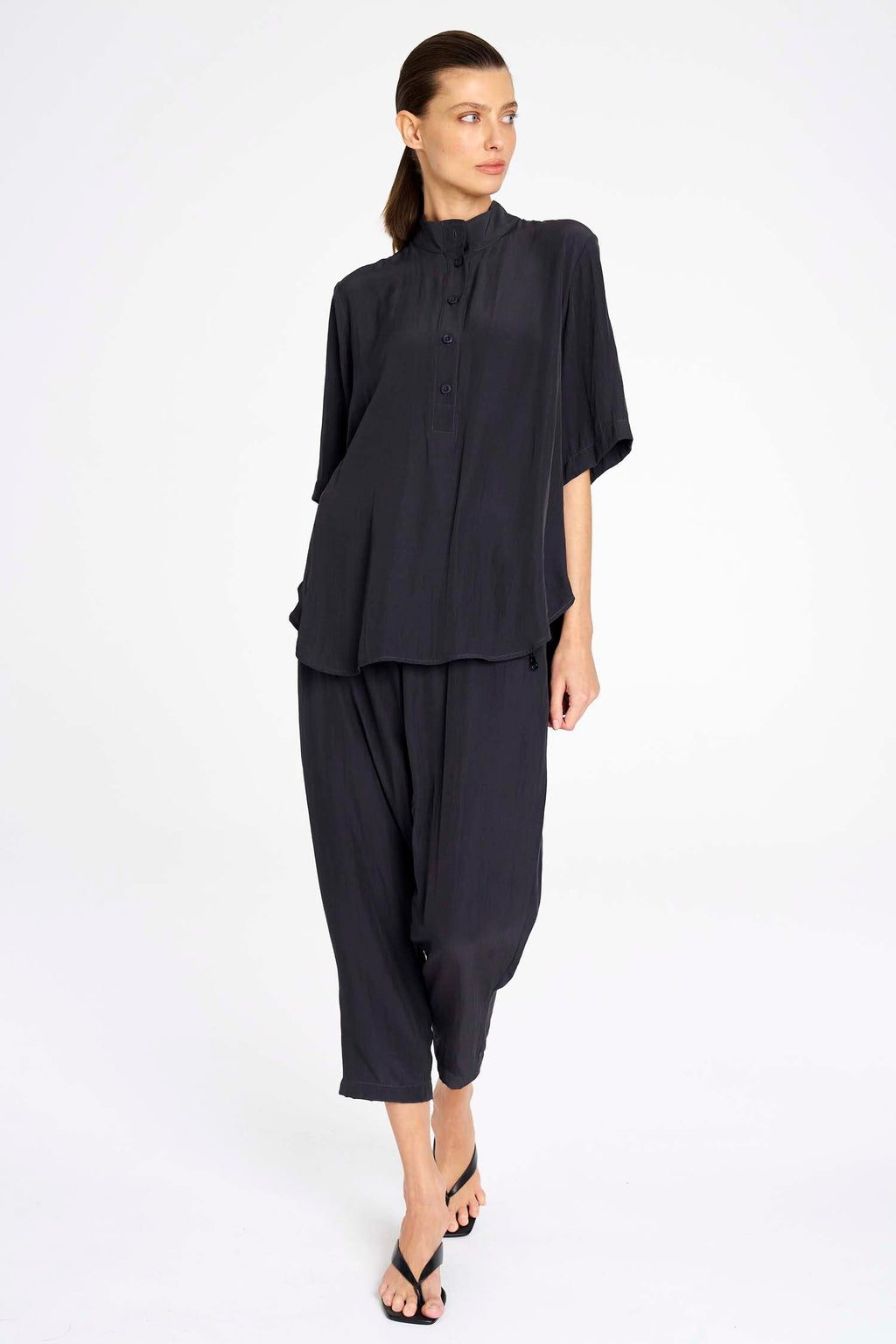 Soft Zip Pant in Navy