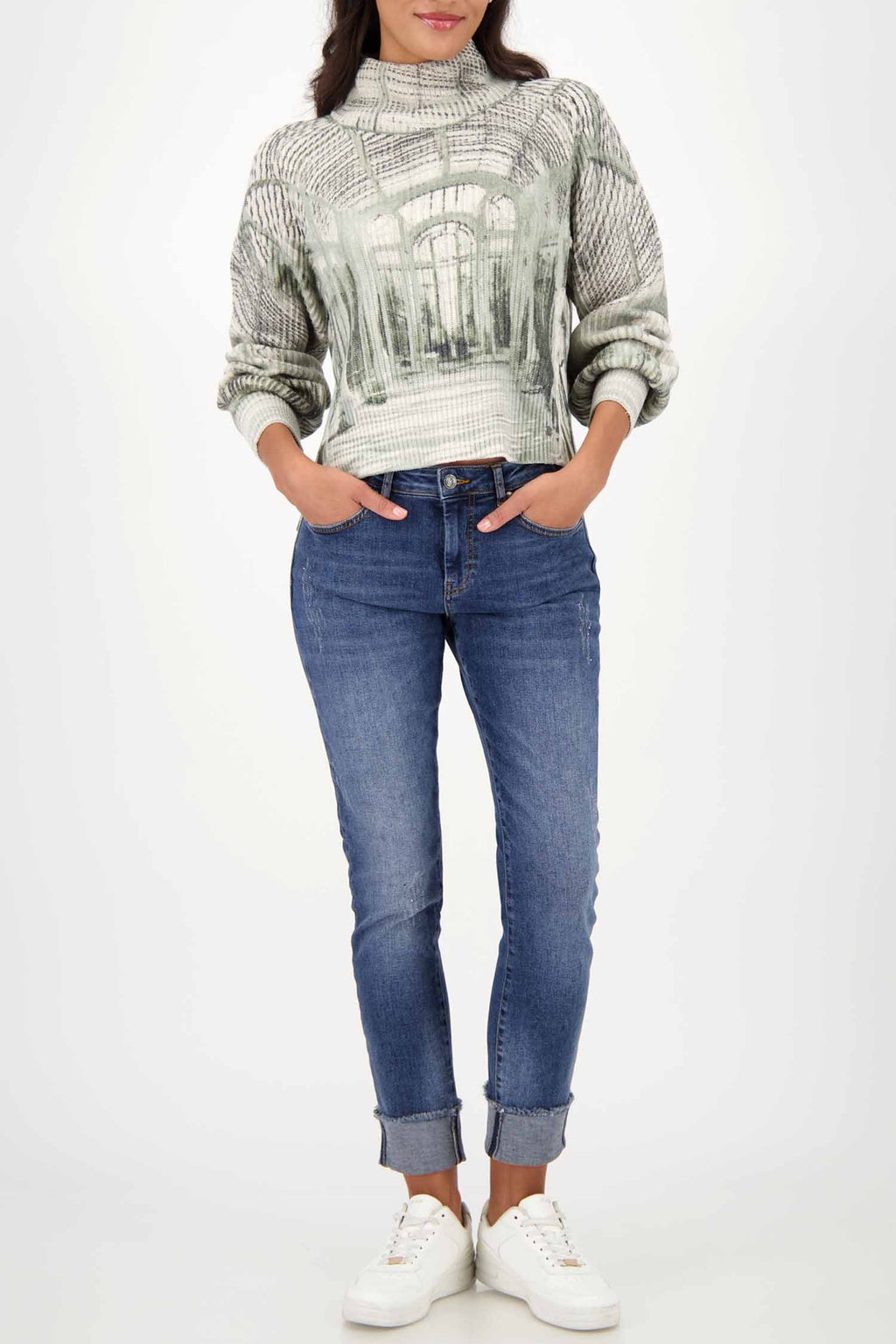 Jeans Pants w Studs in Jean