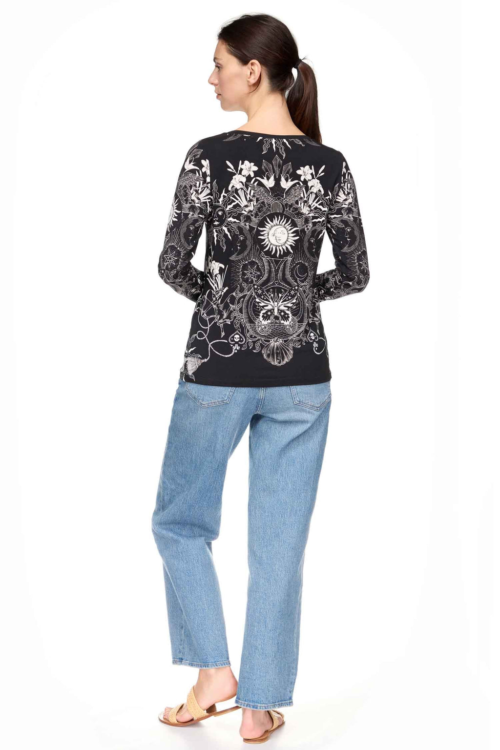 Janie Fav L/S Boat Neck Fitted Tee in Krysallis