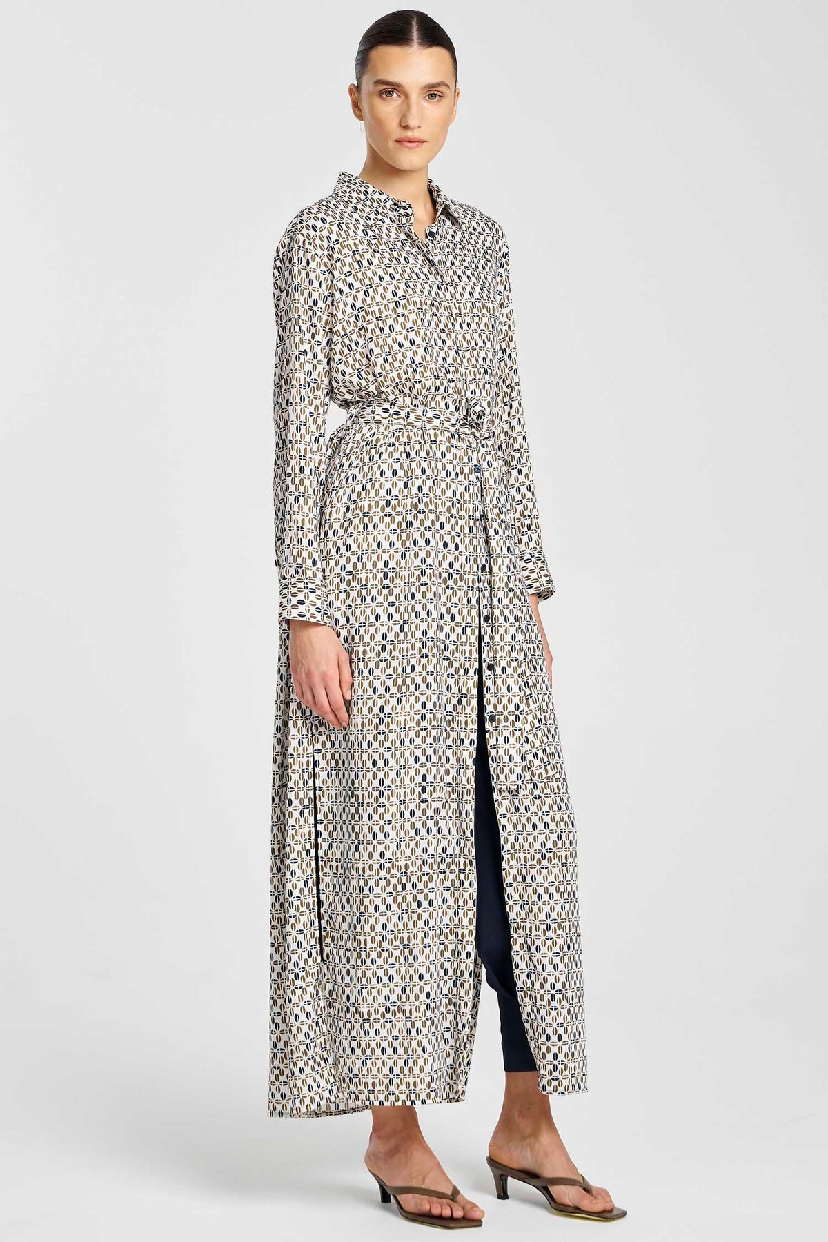 Tie Shirt Dress in Pendant Print