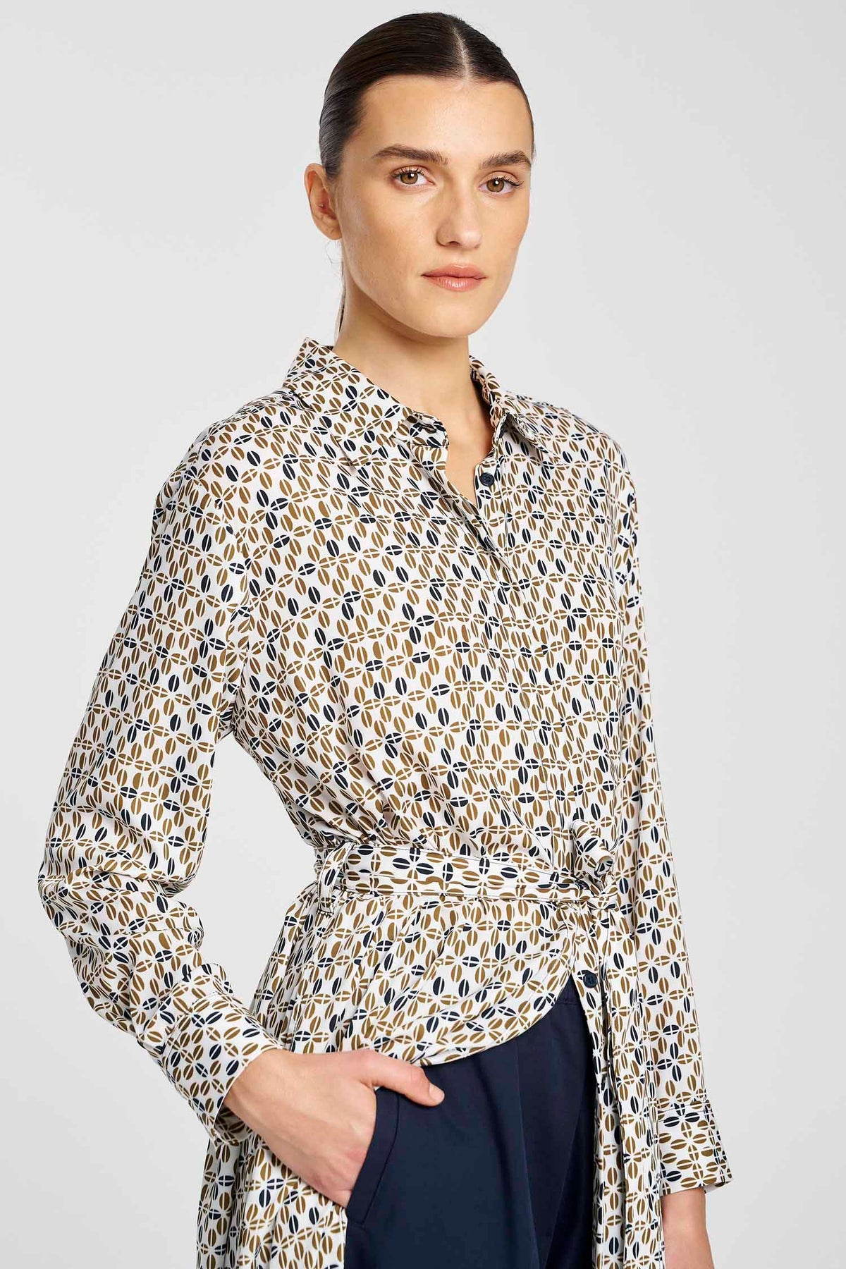 Tie Shirt Dress in Pendant Print