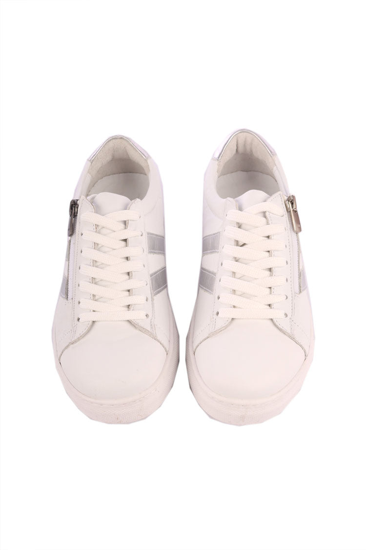 Ultimate Sneakers in White Silver