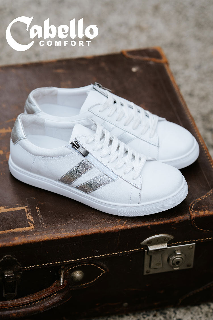 Ultimate Sneakers in White Silver