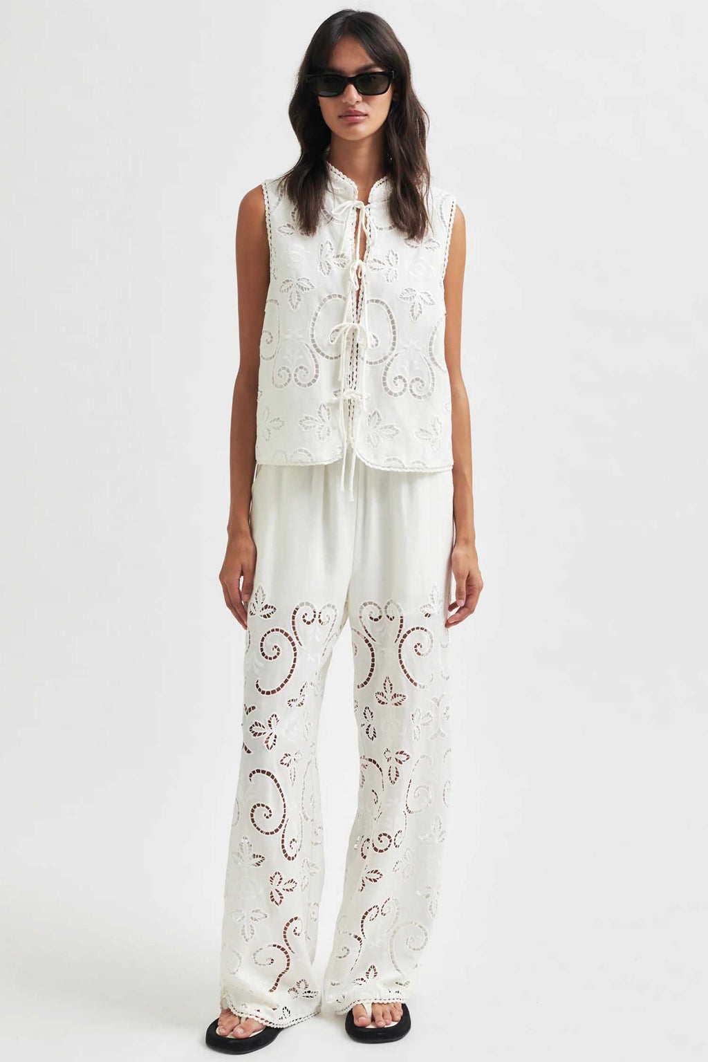 Vilma Lace Wide Leg Pant in White | FINAL SALE