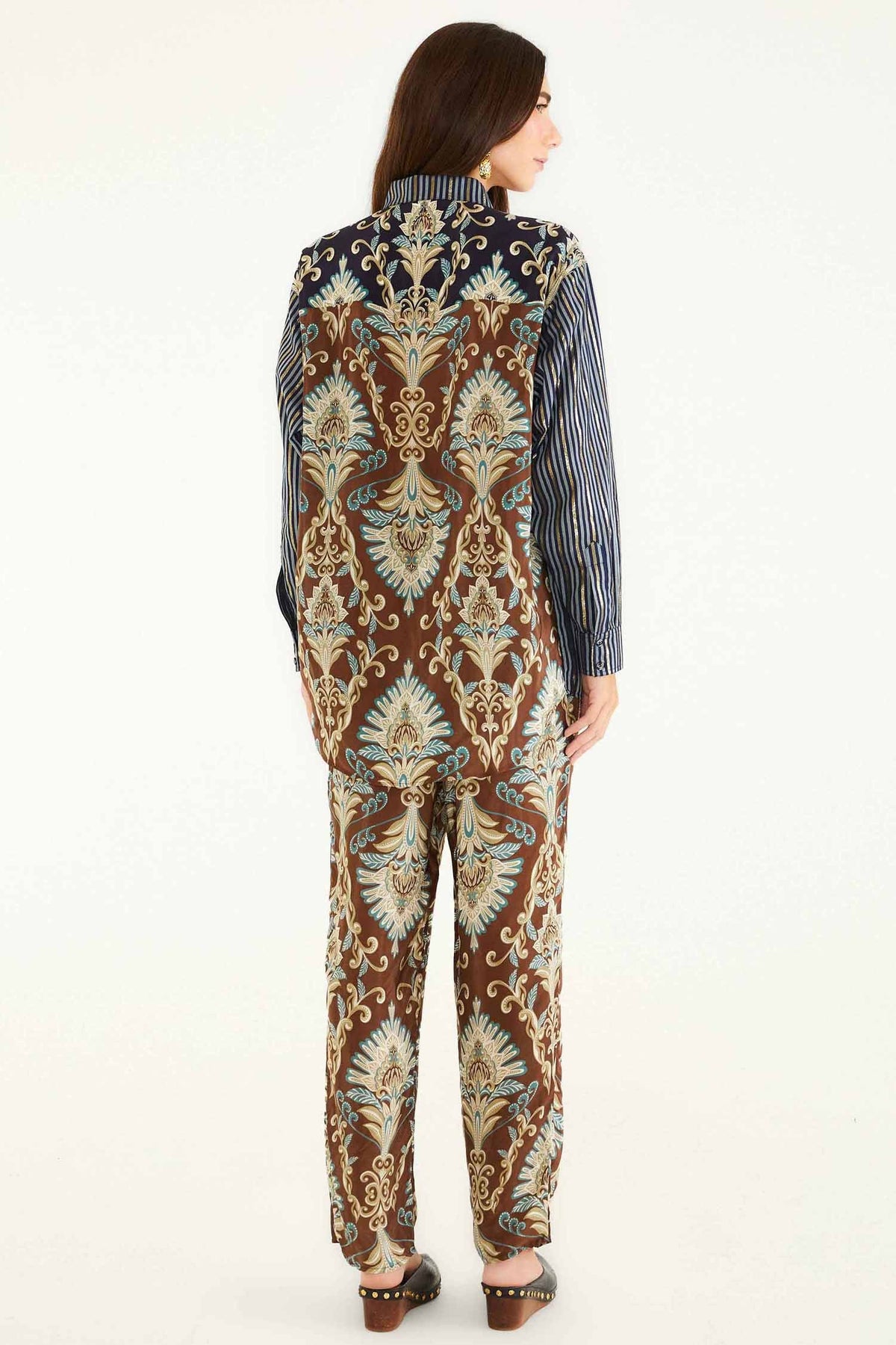 Wonderful Arabesque Brown Pants